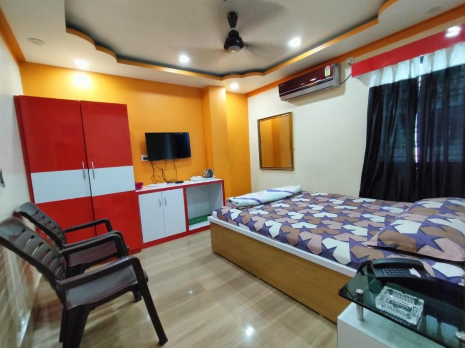 Anurag Palace Best Hotel In 아가르탈라 외부 사진