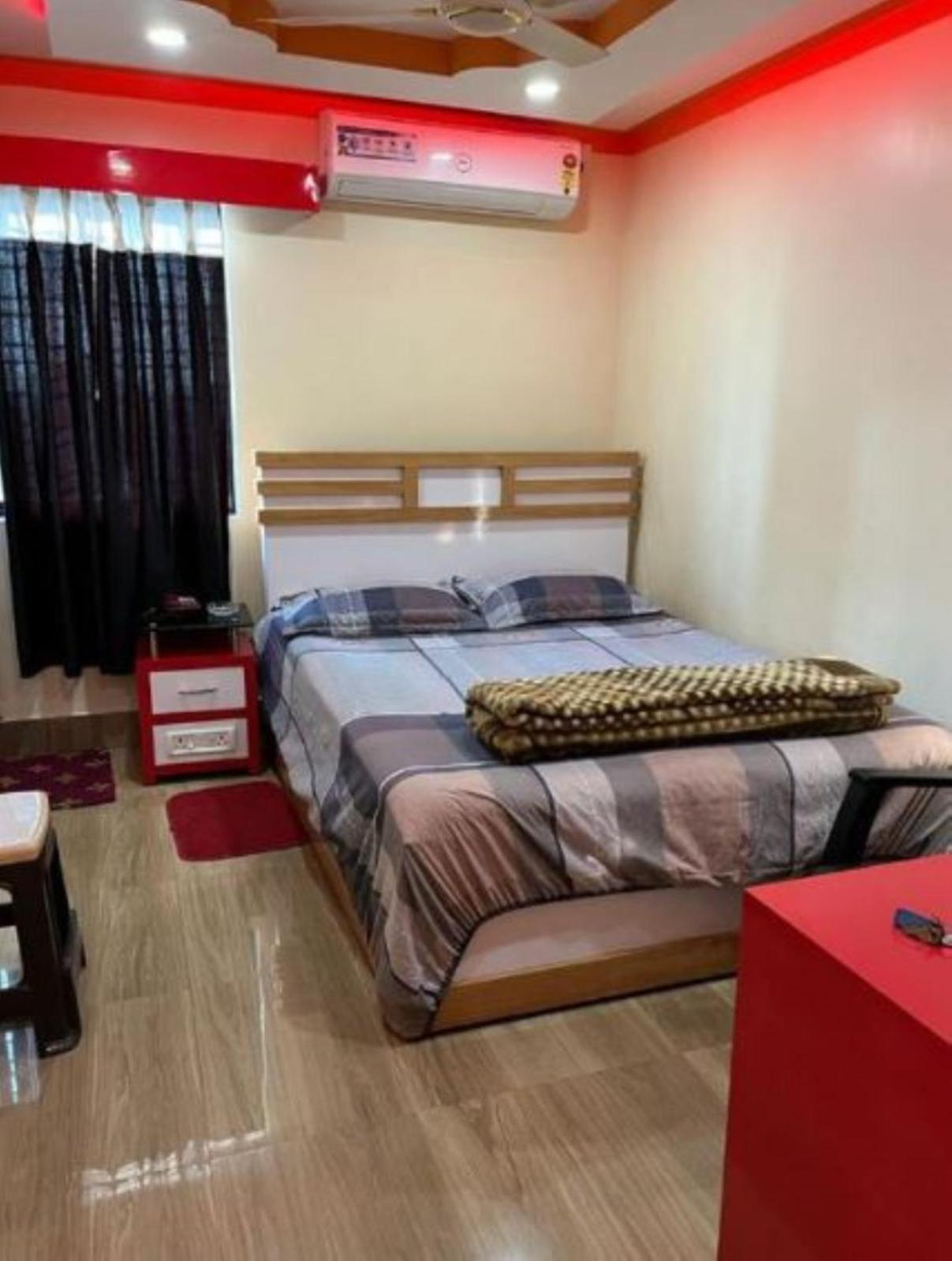 Anurag Palace Best Hotel In 아가르탈라 외부 사진